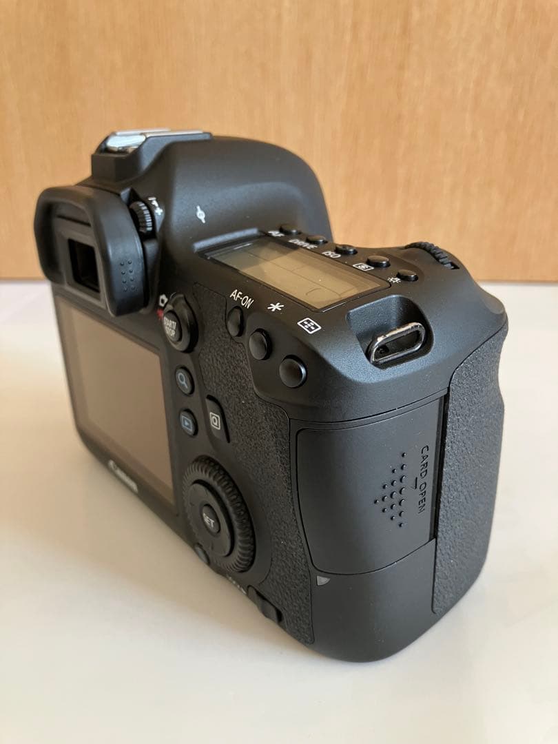 【美品】キャノン Canon EOS 6D ボディ