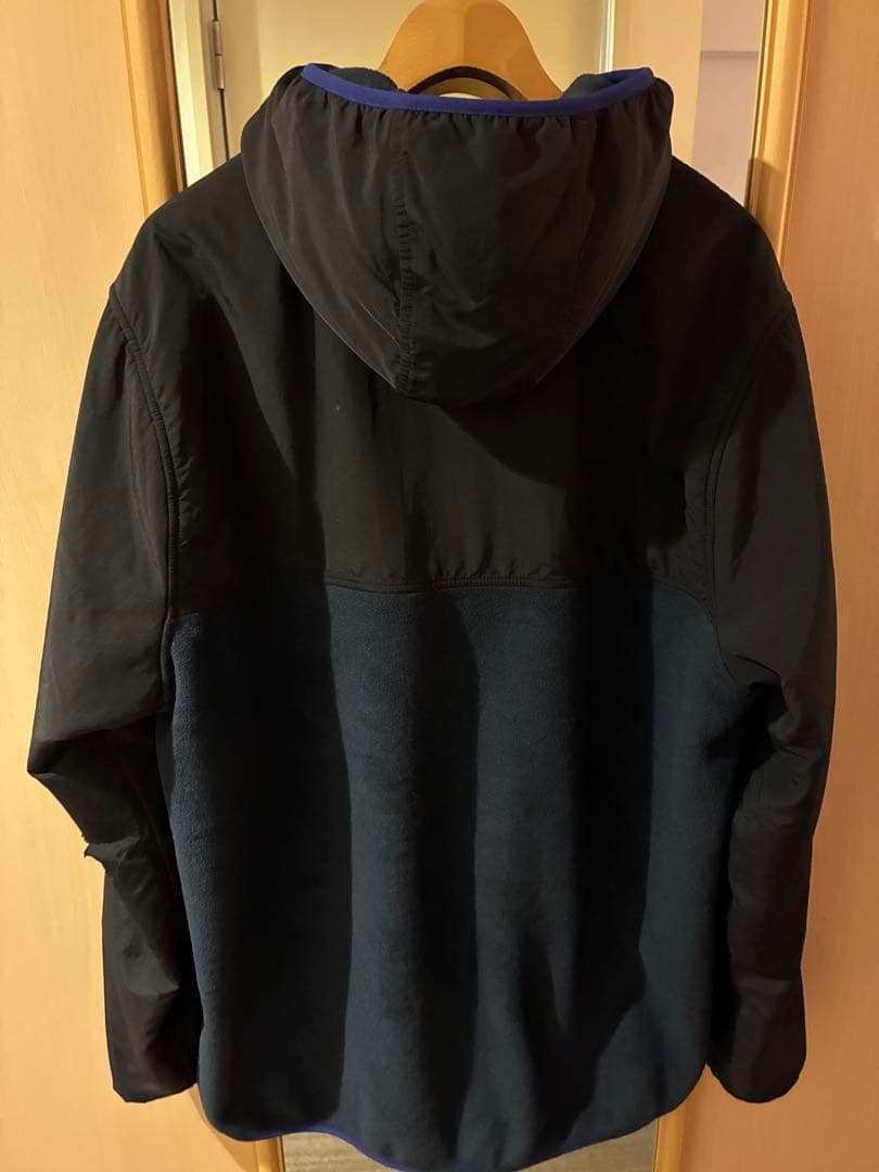 M*u様 パタゴニア　スナップt シェルドシンチラ　フーディー　2014年製　黒