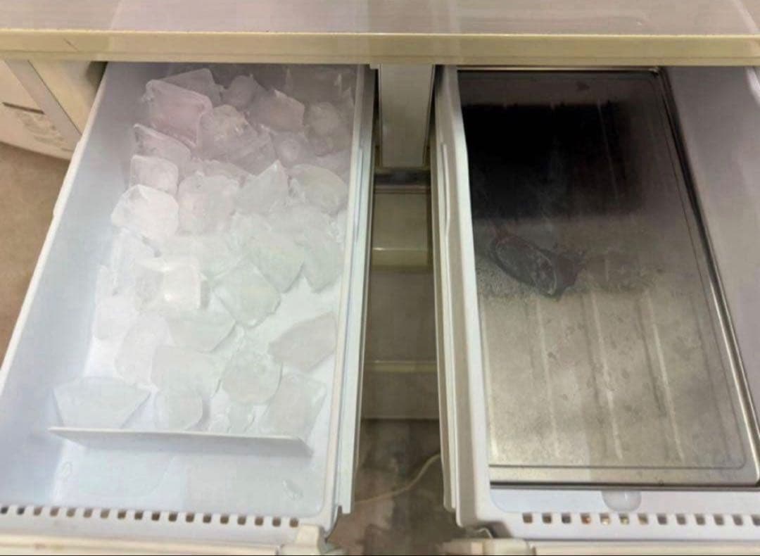 2014年式 424L シャープ 冷蔵庫 SJ-PW42Y-S