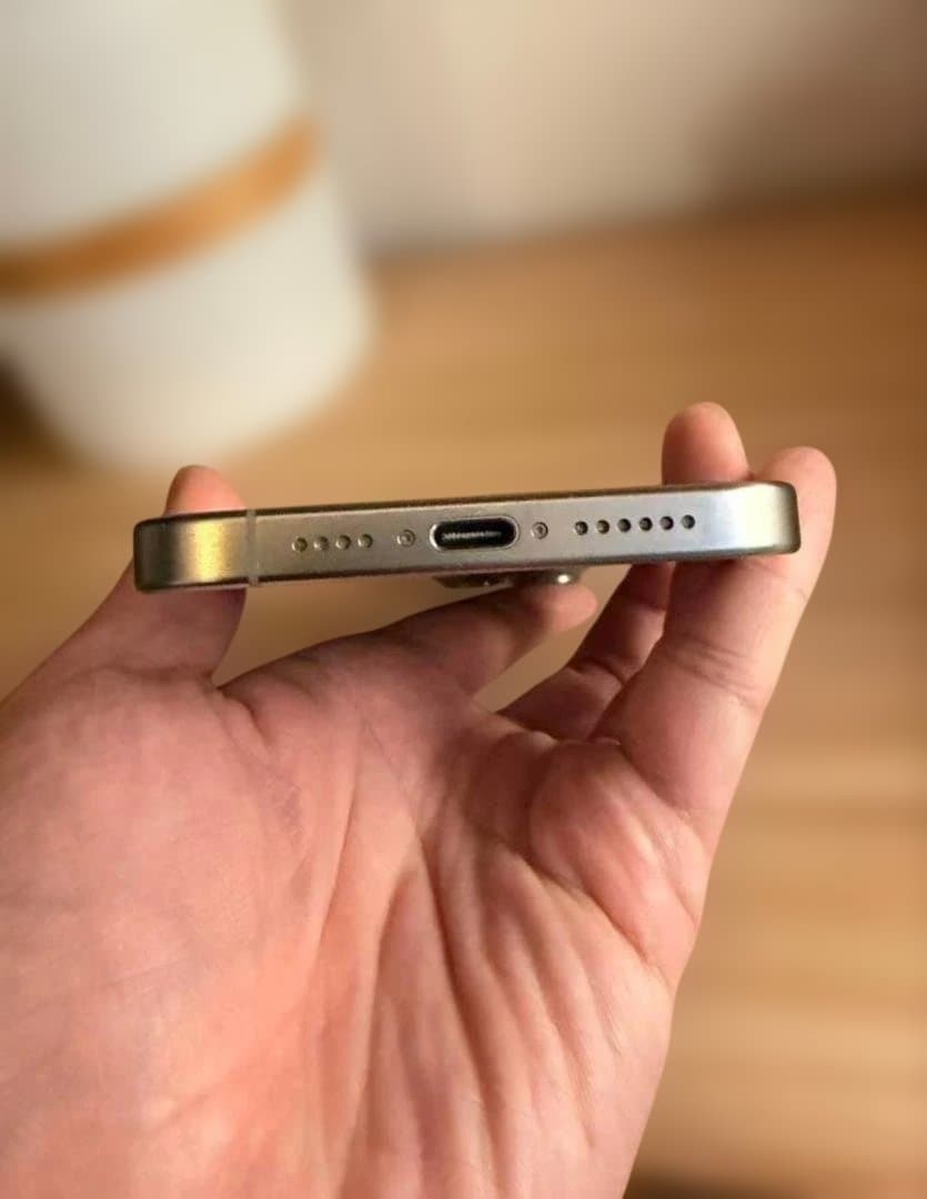 急ぎ!【1TB・海外版】iPhone 15 Pro Max ナチュラルチタニウム