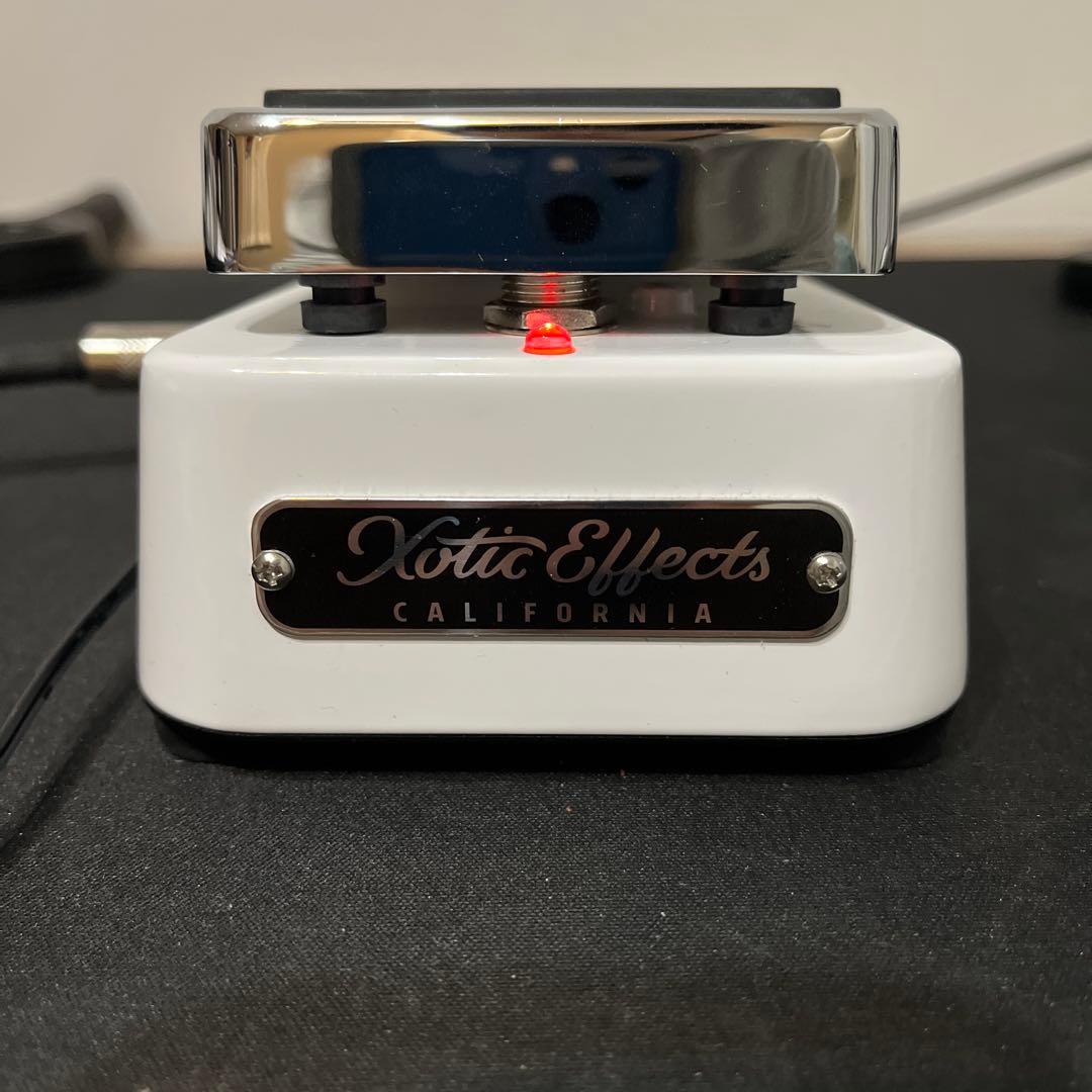 し*い様 Xotic Effects ワウペダル ホワイト　アダプター付き