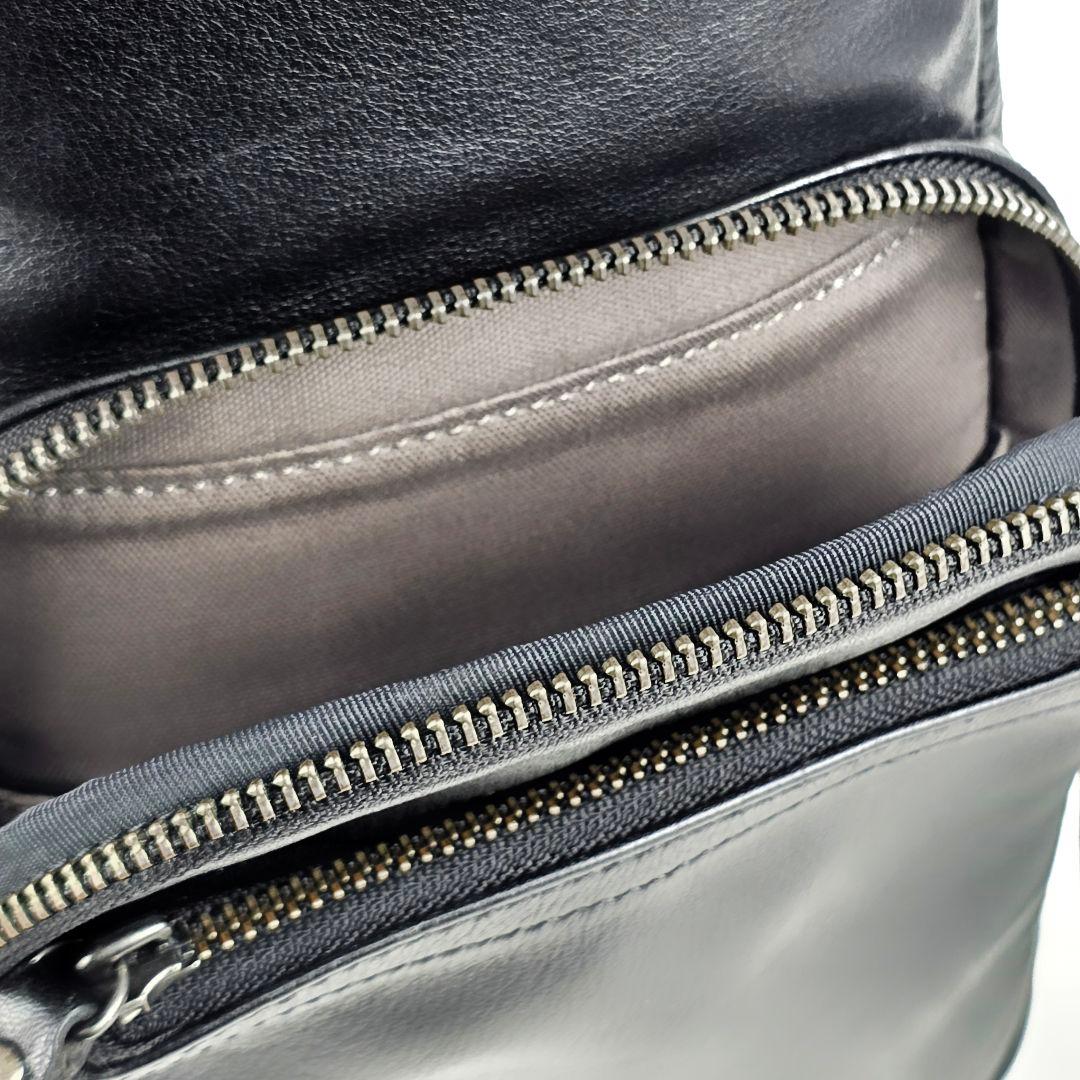 美品 バーバリー ブラックレーベル レザー ボディバッグ ショルダーバッグ