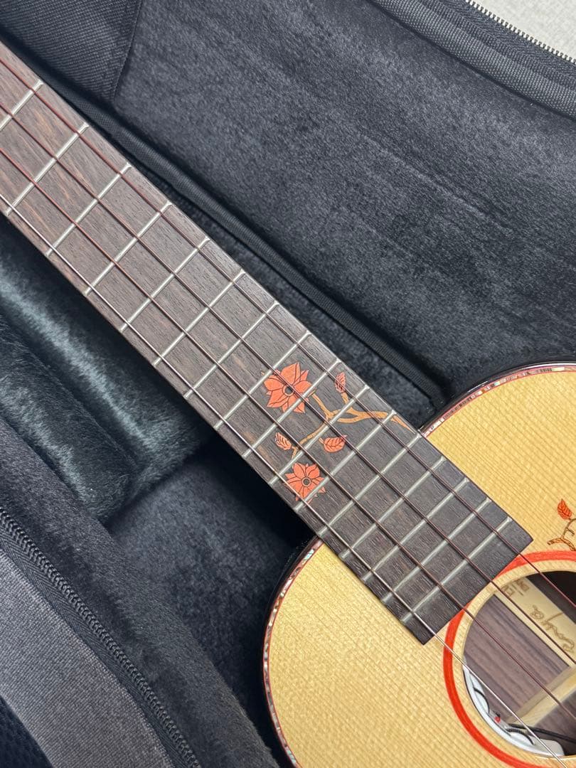 ENYA テナーウクレレ　EUT-S1 ケース付き