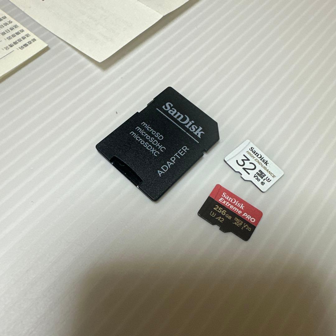 DJI Osmo Pocket3 クリエイターコンボ【SDカード付】