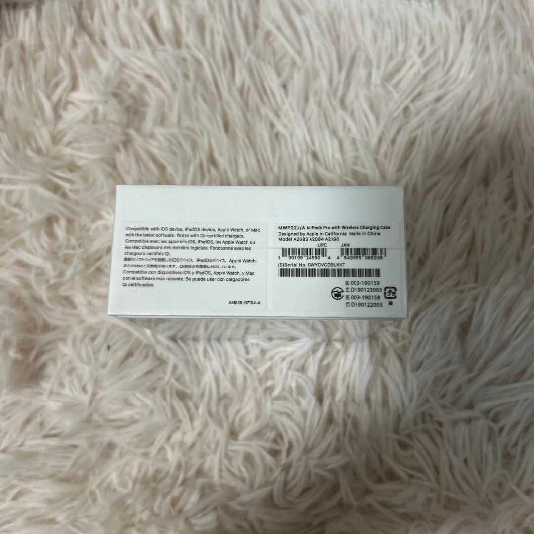 AirPods Pro 第1世代 シュリンク付き 新品 未開封