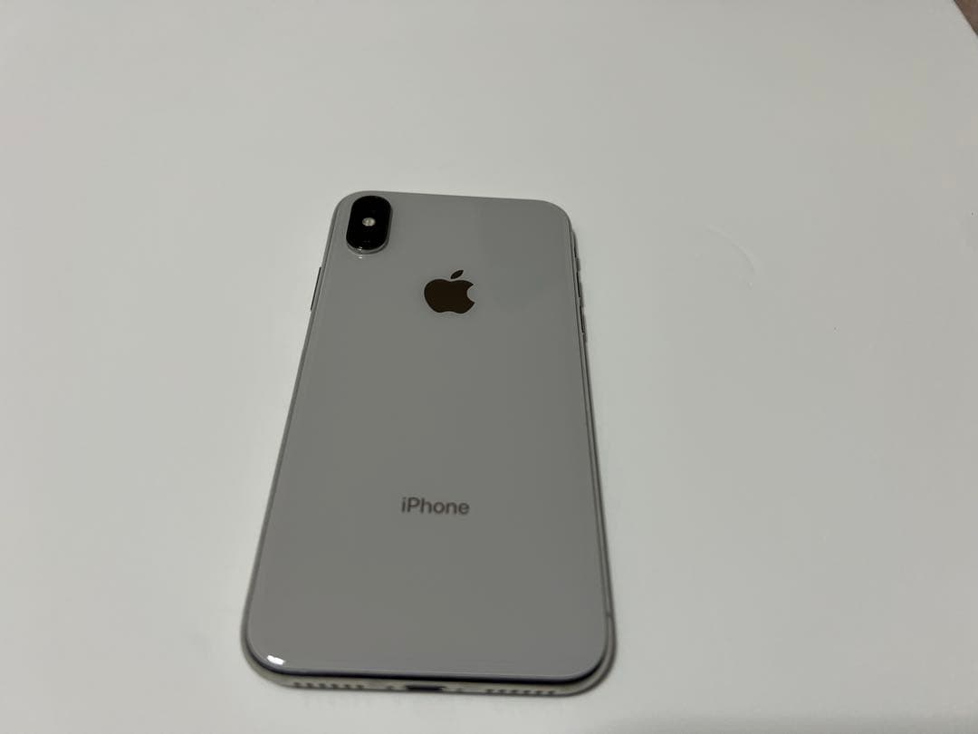 Apple iPhone X シルバー 本体