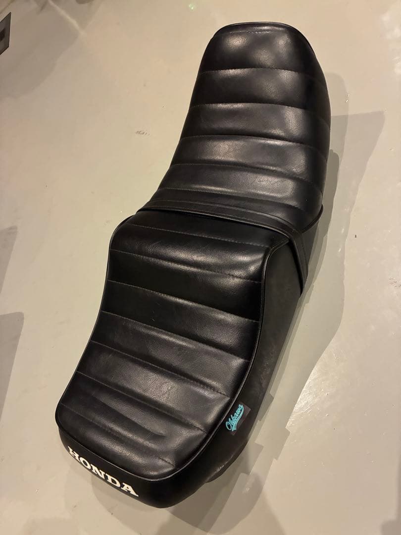 cbx400f 大川タックロールシート　金具付き