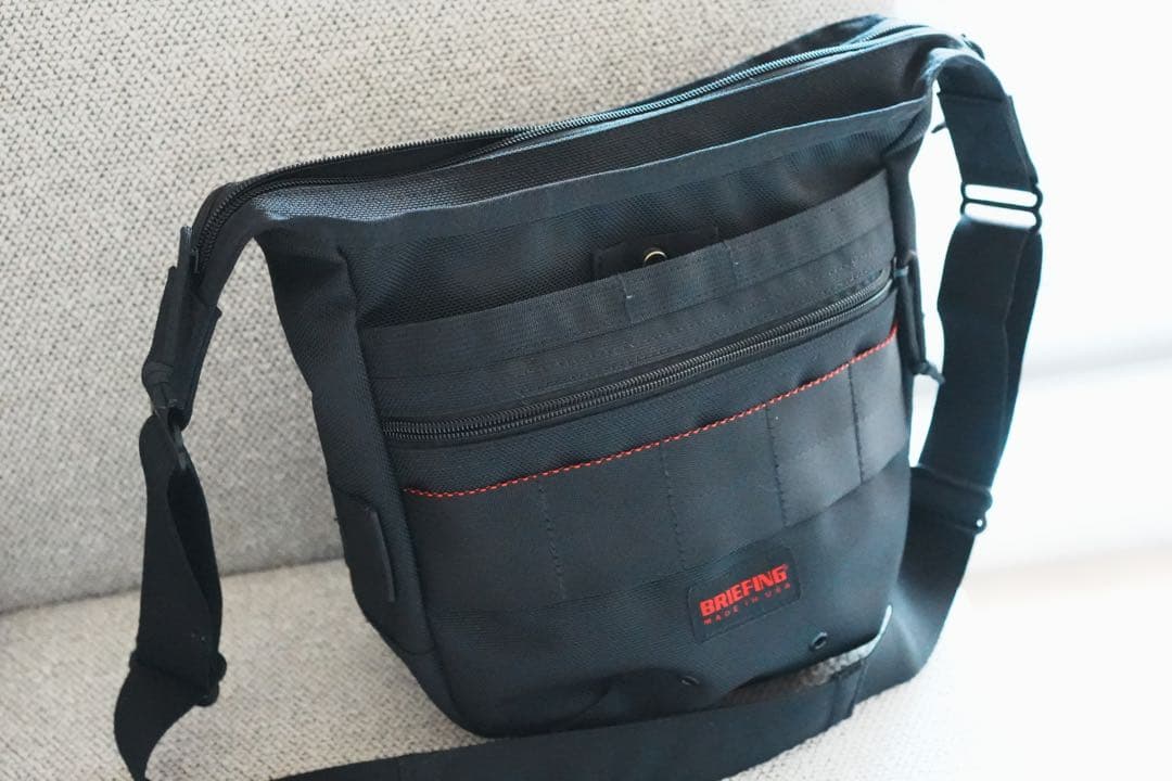 超美品 ブリーフィング DAY TRIPPER/S ショルダーバッグ