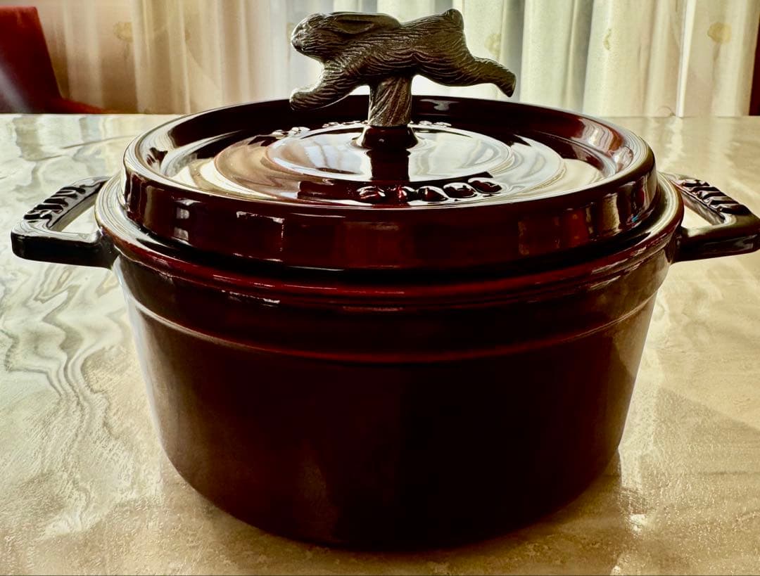 staub 18cm ストゥブ　ラウンド　ココット