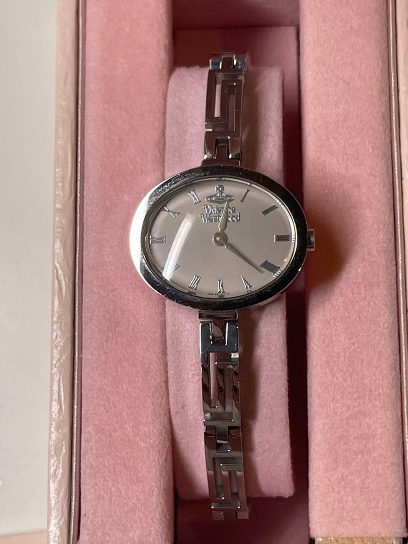 【極美品】Vivienne Westwood アナログ時計 シルバー