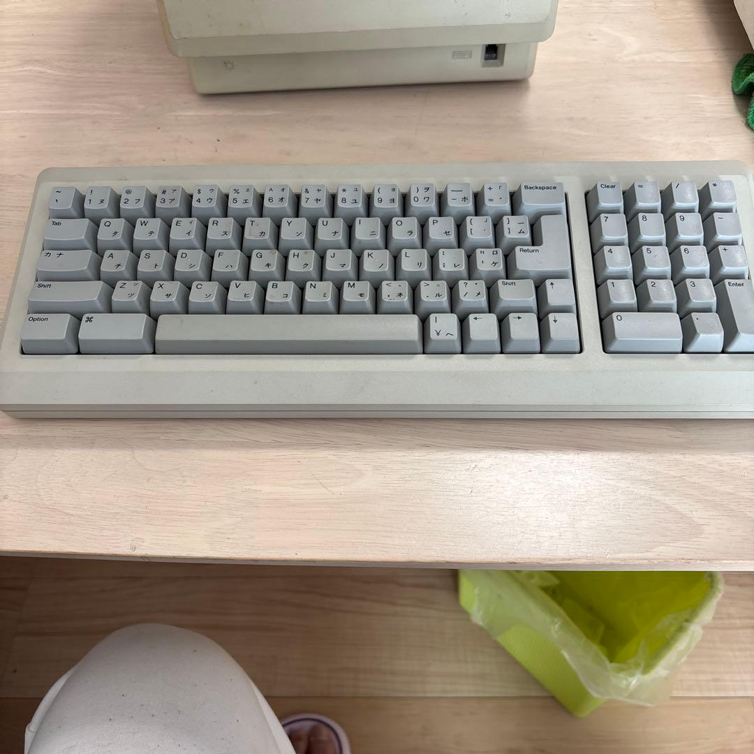 Macintosh Plusメカニカルキーボード テンキー付き