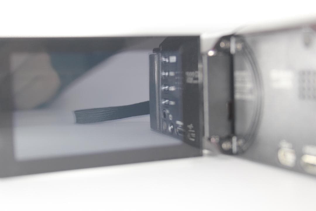 （極美品）JVC Everio GZ-HM670 ビデオカメラ