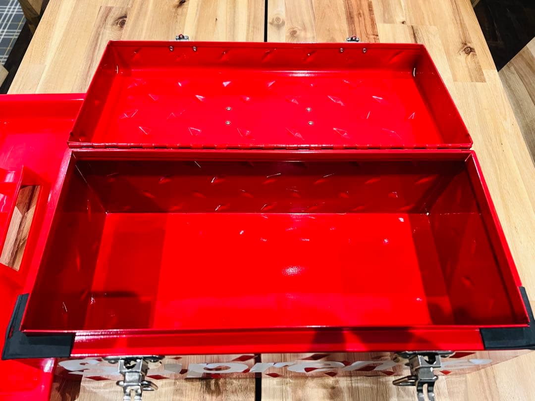 Supreme ダイヤモンドプレートツールボックス