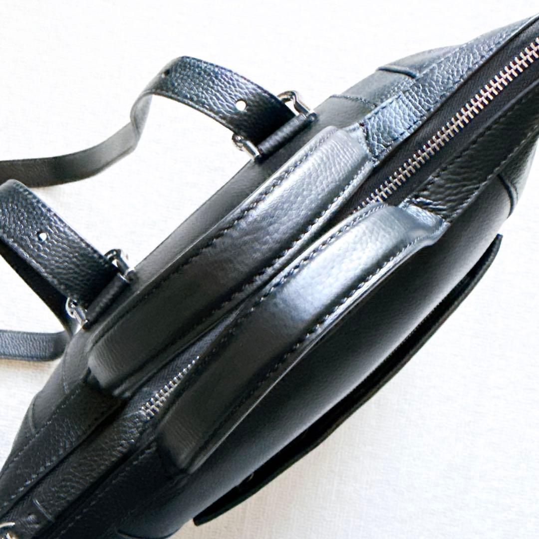 【極美品】コールハーン　グランドアンビションスモールバッグパック　オールレザー