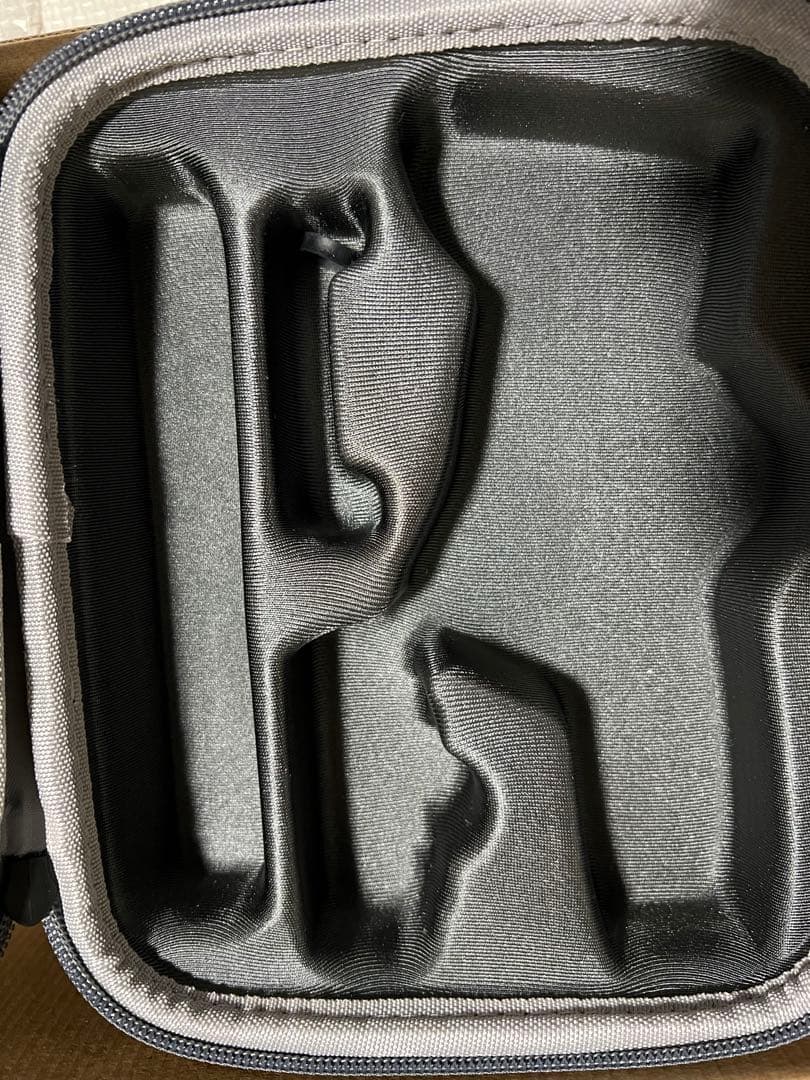 DJI Osmo Mobile 6 専用ケース付き