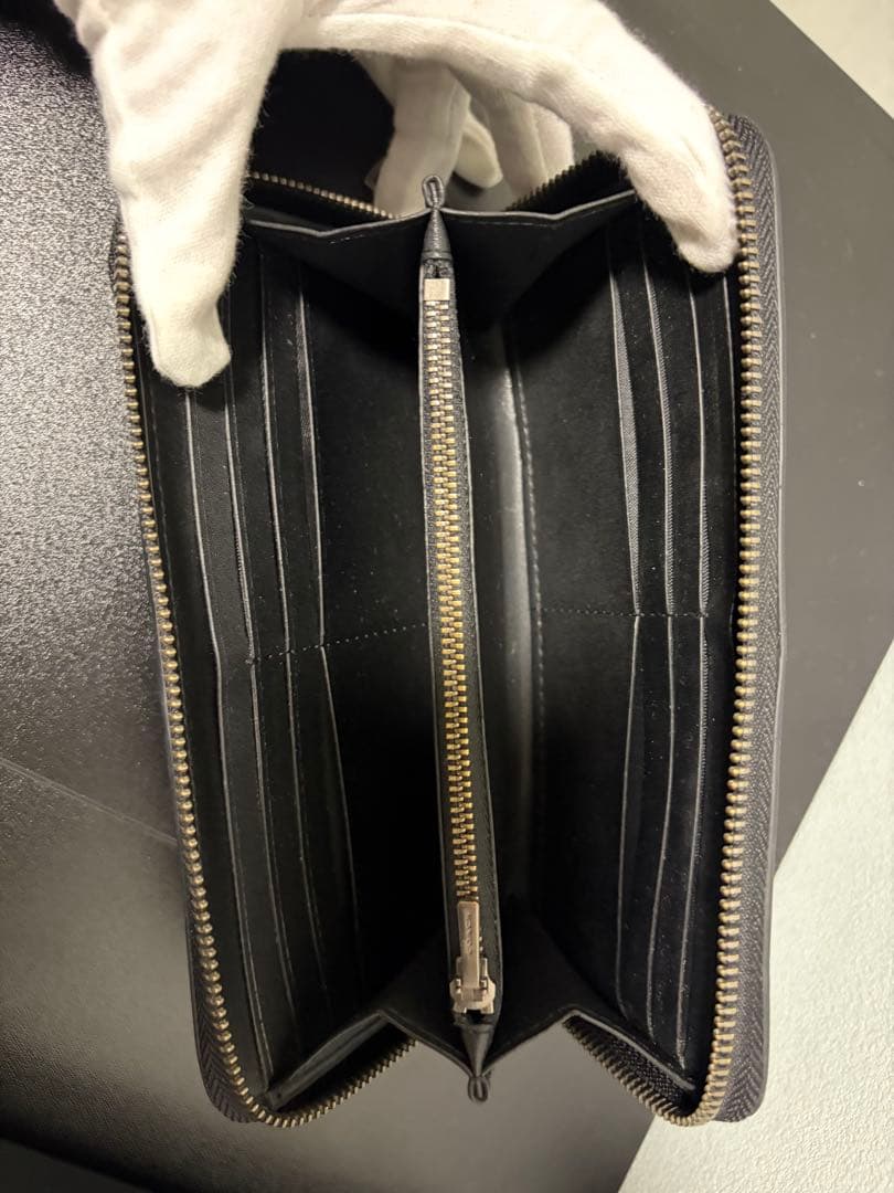 美品☆正規品☆COACH (コーチ)長財布 シグネチャー ラウンドファスナー