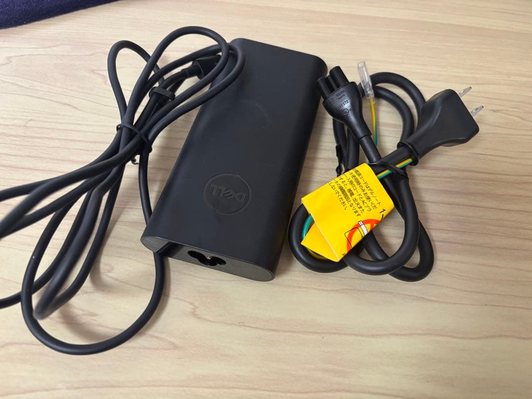 Windowsノート本体 Dell XPS 15 9500 Core i7-10750H 16GB