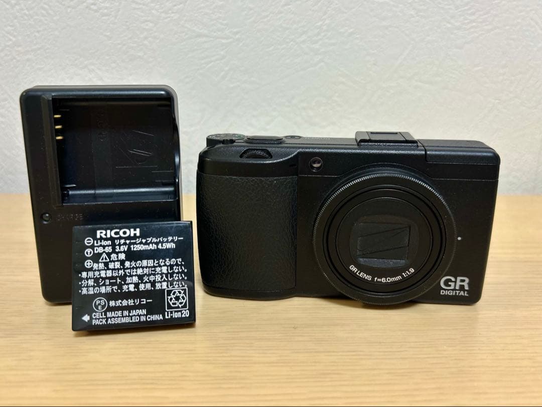 【S数1,283回】RICOH GR DIGITAL III デジタルカメラ
