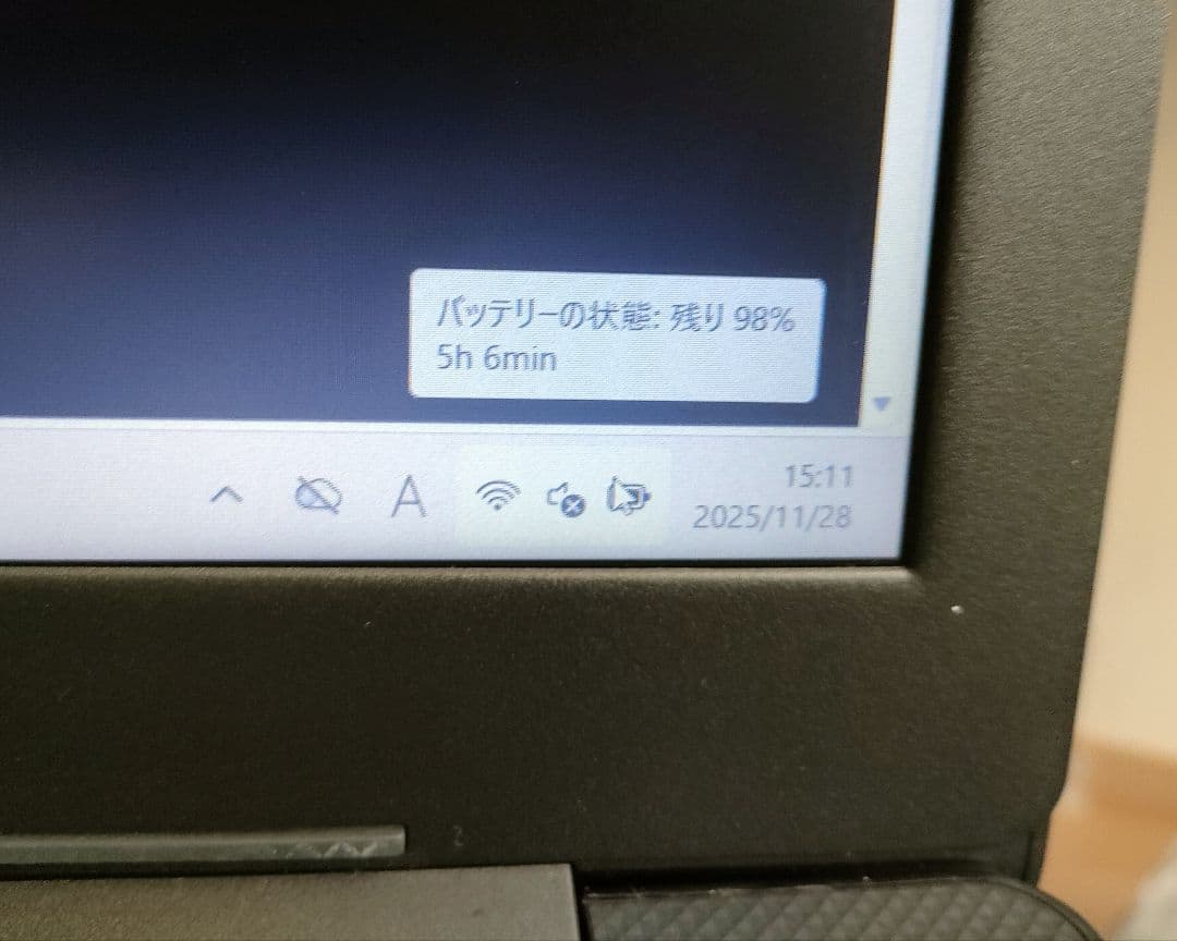 美品 DELL VOSTRO corei5 第10世代 メモリ16 新品SSD