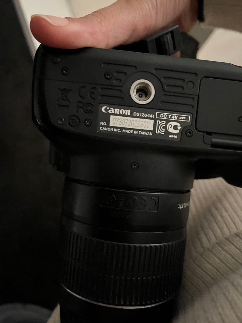 デジタルカメラ Digital touching Camera, Canon 100D