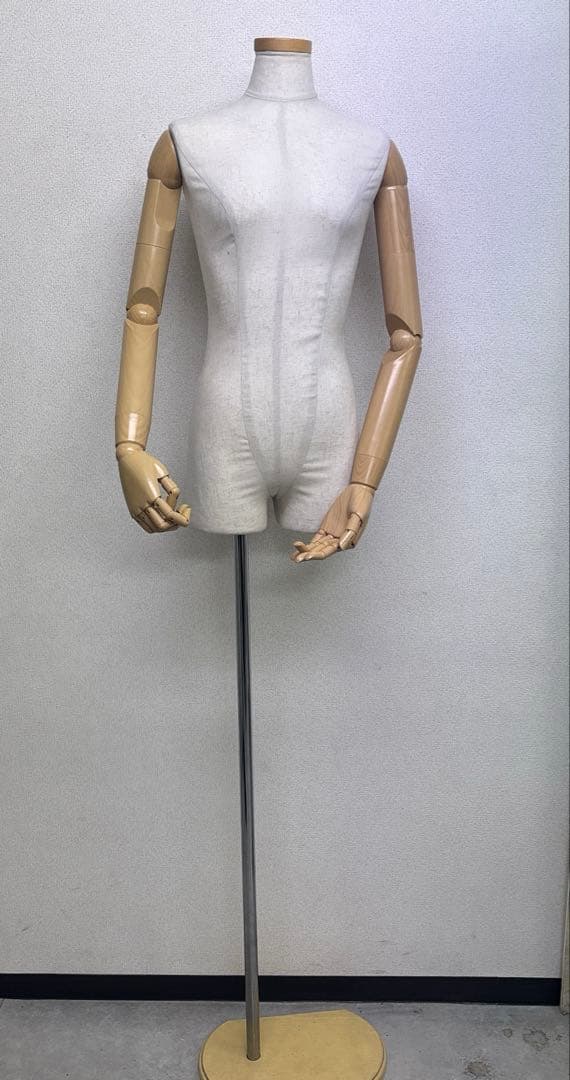 レディーストルソー　可動式アーム付きトルソー 店舗用品 什器