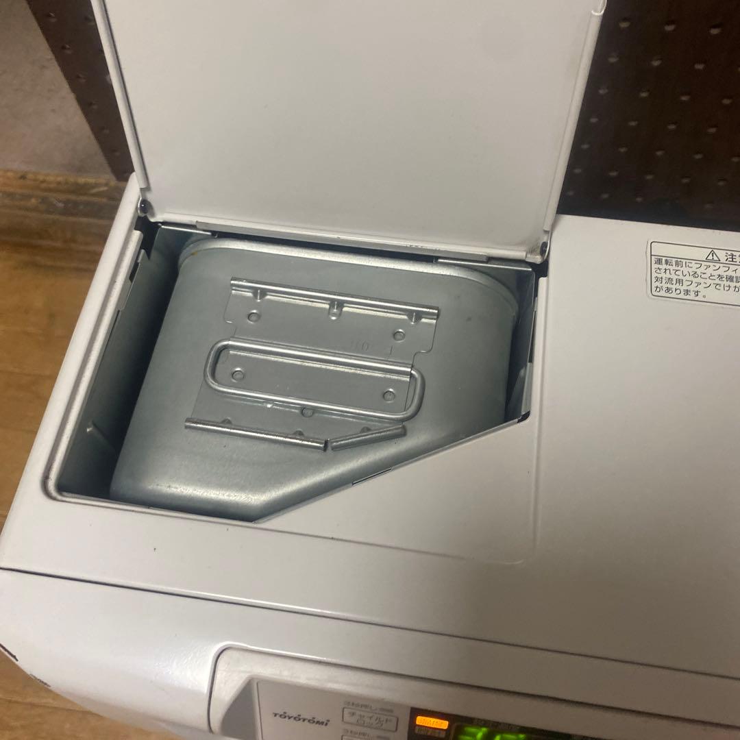 2014年製 トヨトミ FF式温風ストーブ FF-36ET タンク内蔵 日本製