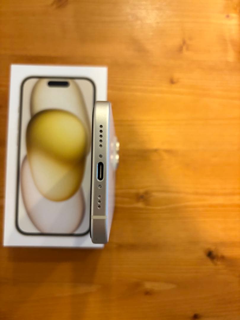 iPhone 15 256GB イエロー ※商品説明をご確認ください。