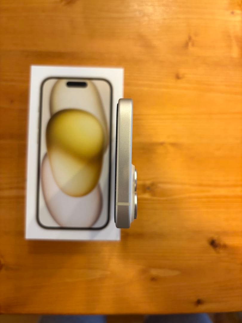 iPhone 15 256GB イエロー ※商品説明をご確認ください。