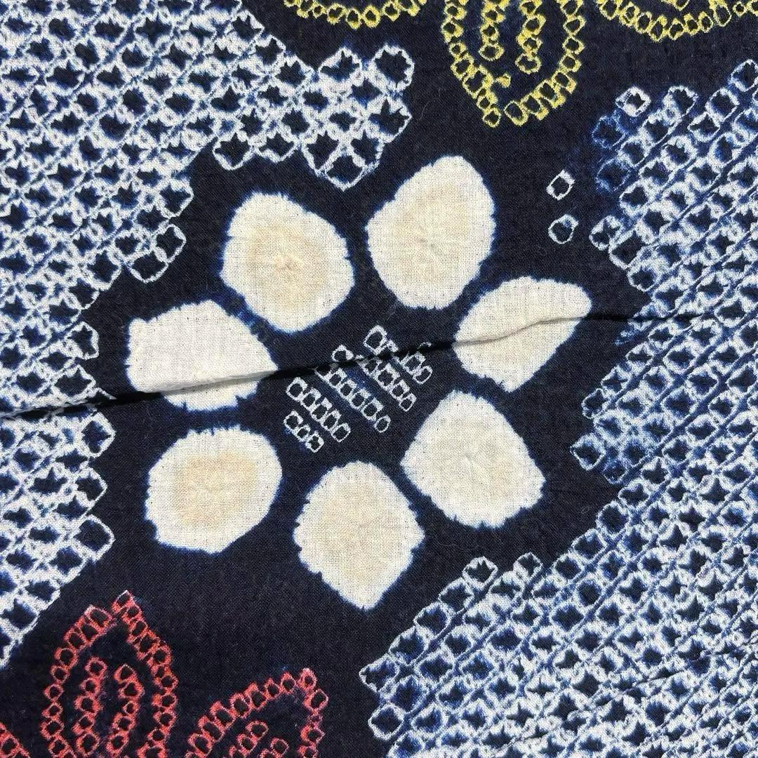 浴衣　有松鳴海絞り　縦　花模様　ネイビー系　着物　054w d