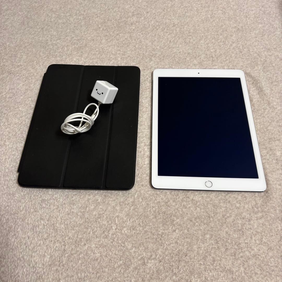 iPad Air2 64GB｜アップル純正ケース・ケーブル一体型充電器付き