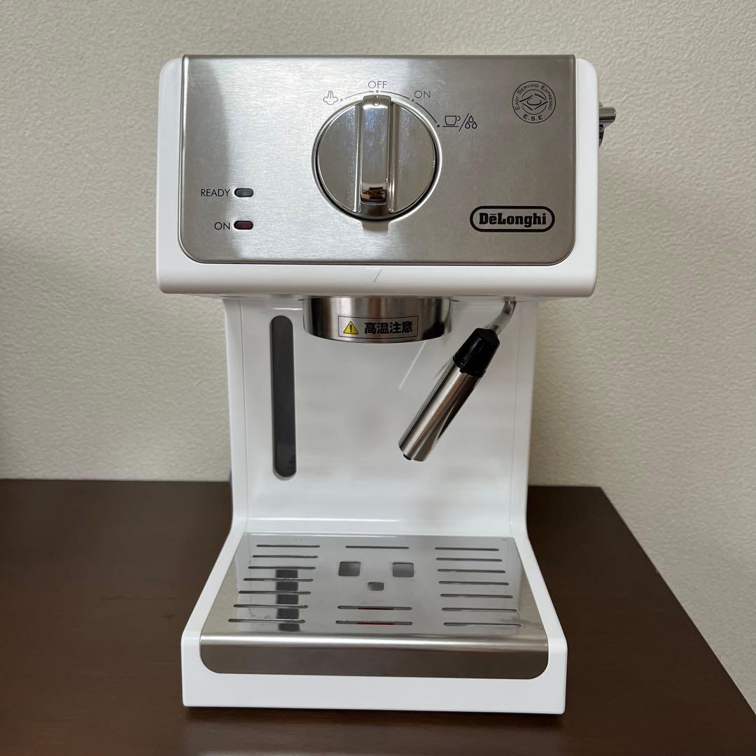 デロンギ　エスプレッソマシン DeLonghi ECP3220J-W ホワイト