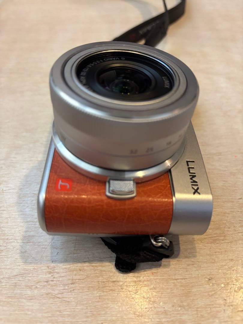 Panasonic LUMIX DC-GF9W デジタル一眼カメラ オレンジ