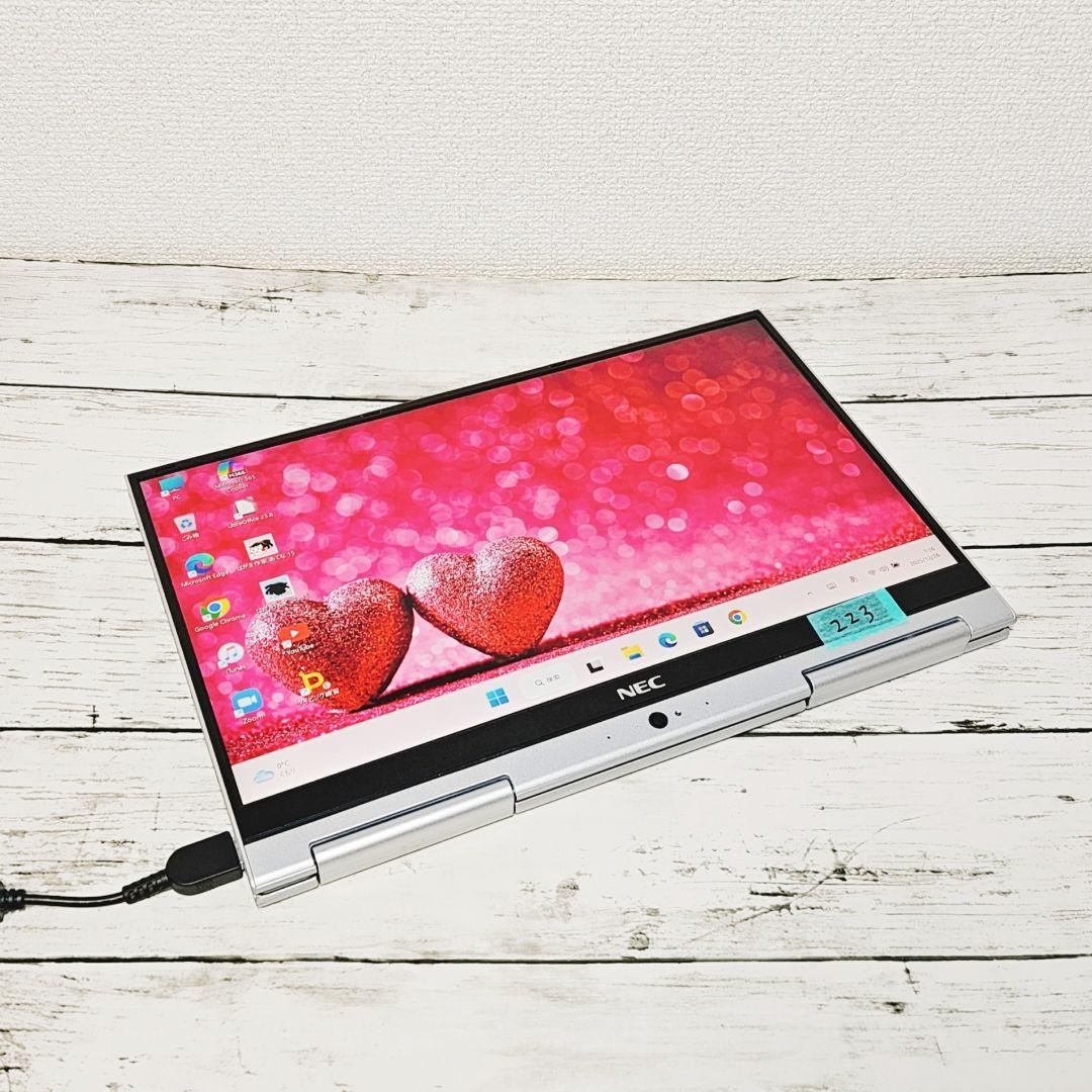 タッチパネルで操作OK♪タブレットPC 第8世代 Core i5 SSD カメラ