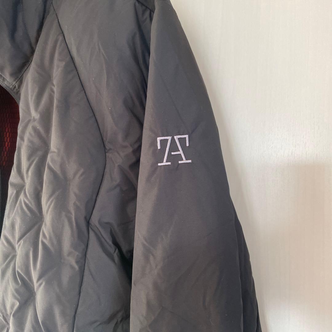 トミーアーマー　ゴルフウェア