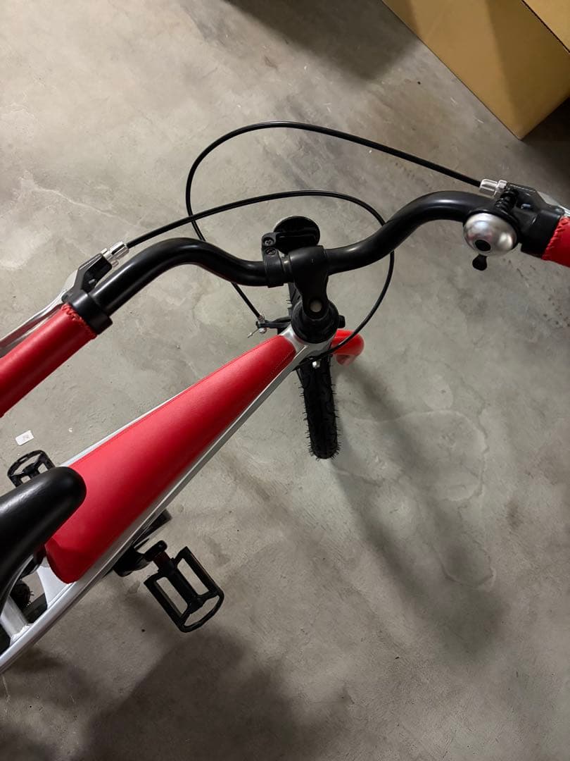 Mercedes-Benz キッズバイク シルバー/レッド　クリスマスプレゼント