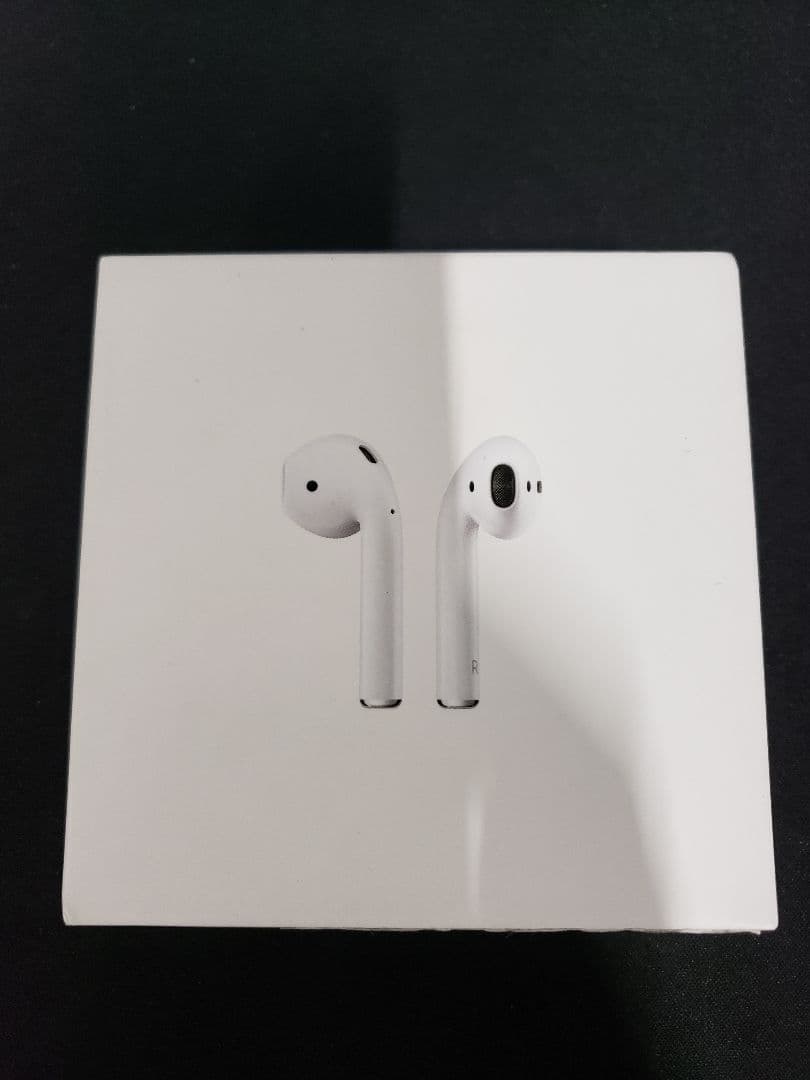 Apple AirPods (第2世代) with Charging Case