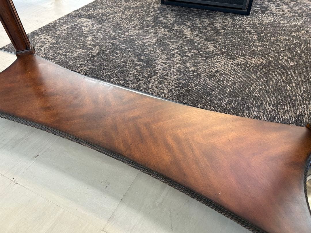 クラシック木製　コンソールテーブル　アンティーク調