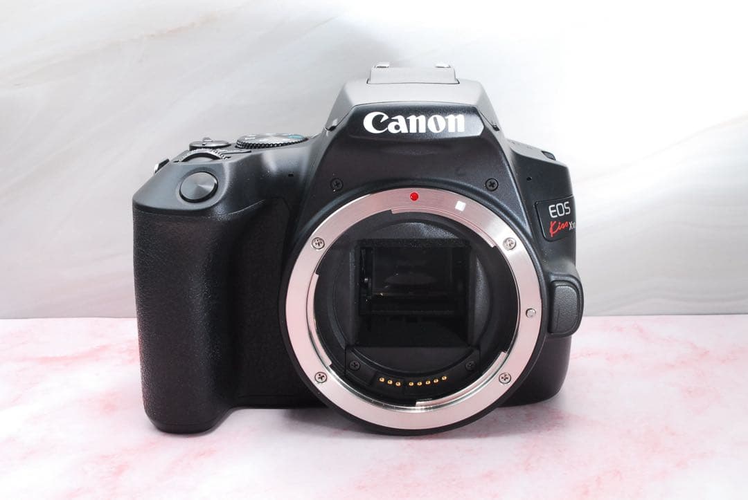 超高画質✨Canon Kiss X10★高性能標準レンズ★一眼レフカメラ