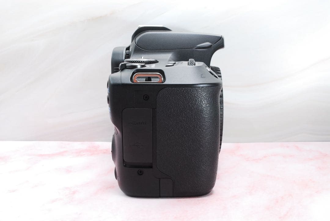 超高画質✨Canon Kiss X10★高性能標準レンズ★一眼レフカメラ