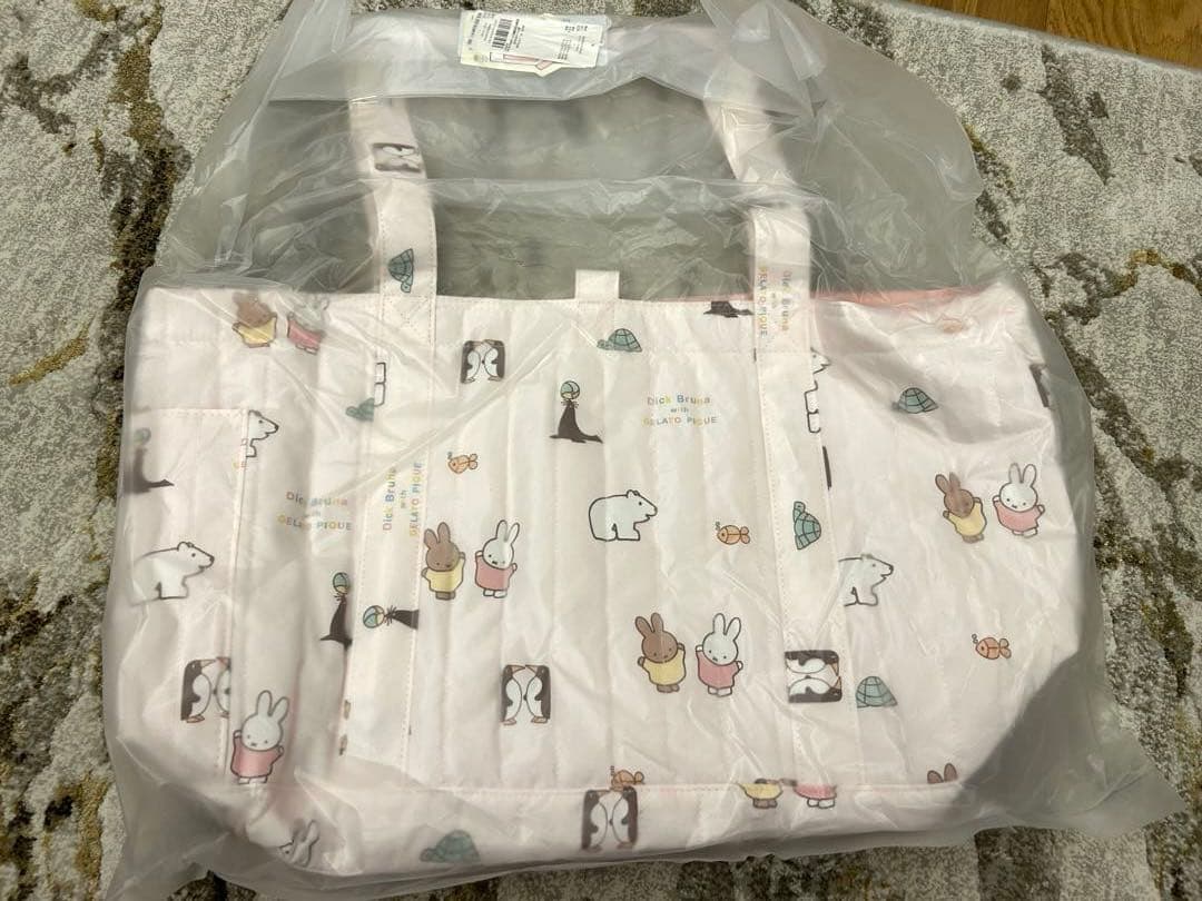 【新品未開封】ジェラートピケ ミッフィー キルティング総柄ママバッグ