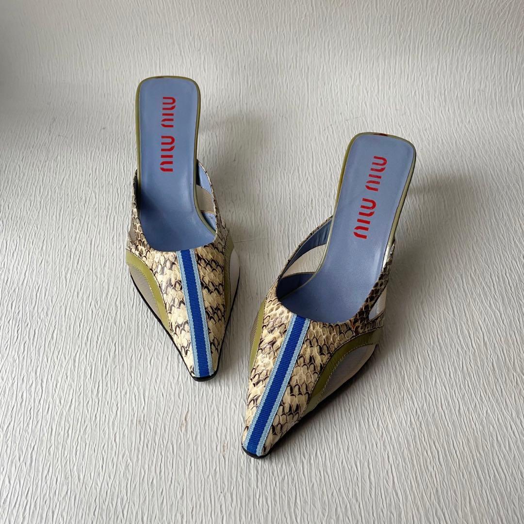 激レア 美品miu miu ポインテッドトゥ 異素材 蛇革 ミュール サンダル