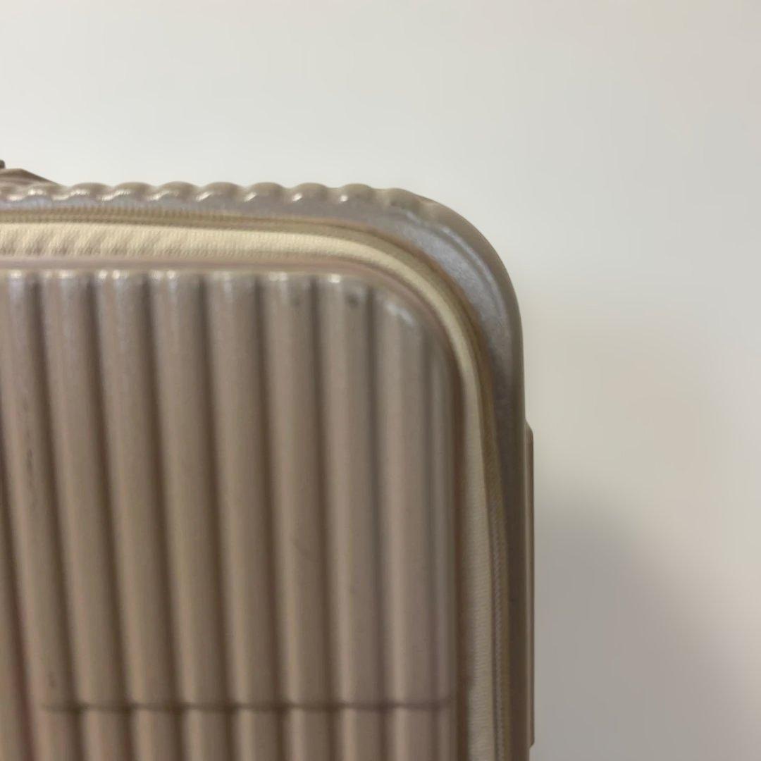 イノベーター　スーツケース　62Ｌ　カフェラテ　美品