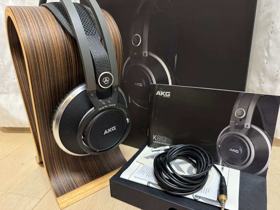 AKG オープンエアー型ヘッドホン K812