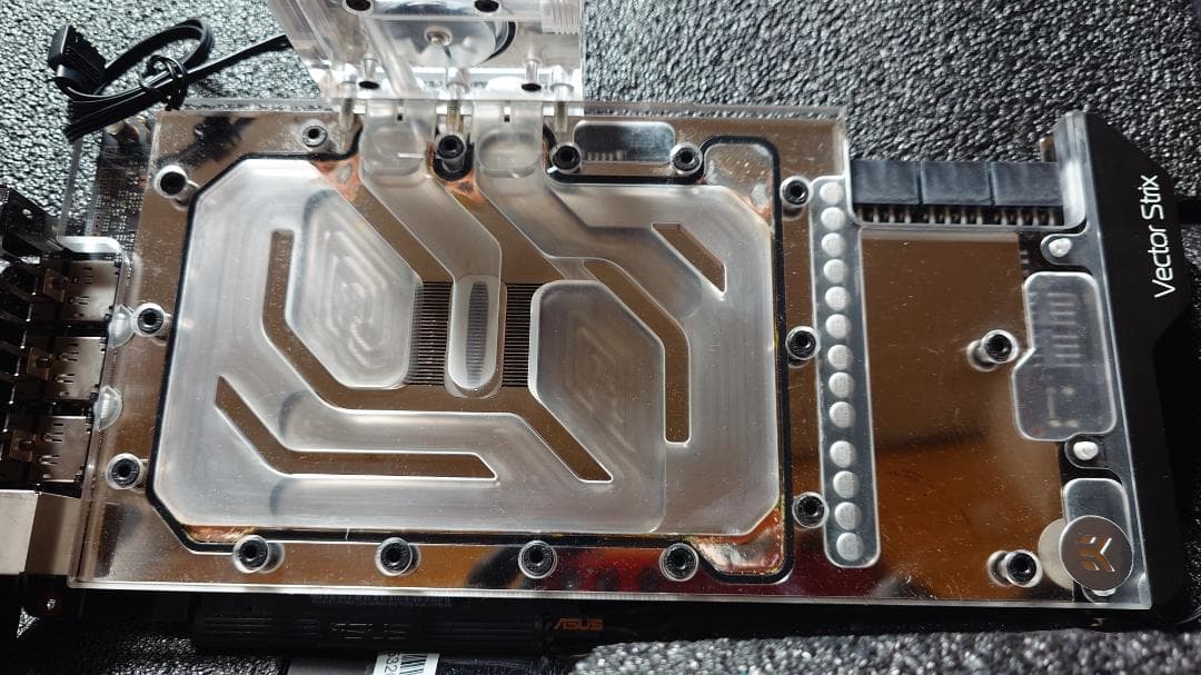 EK水冷 ASUS ROG RTX3090 24GB