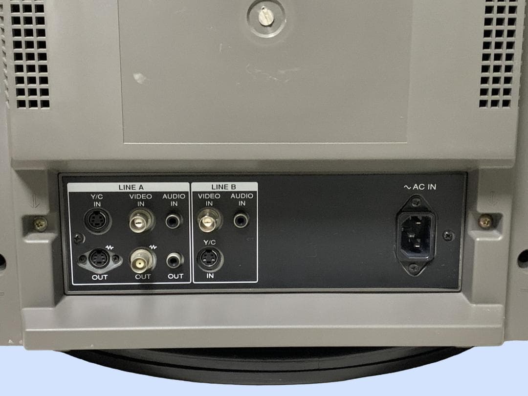 M9649 SONY ソニー カラービデオモニター PVM-14N5J 通電のみ