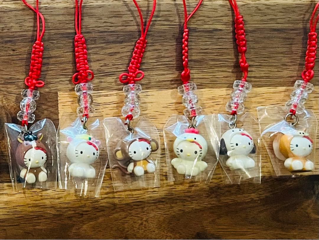 【新品】ご当地キティ 限定 十二支変身ver.コンプリート根付けストラップ
