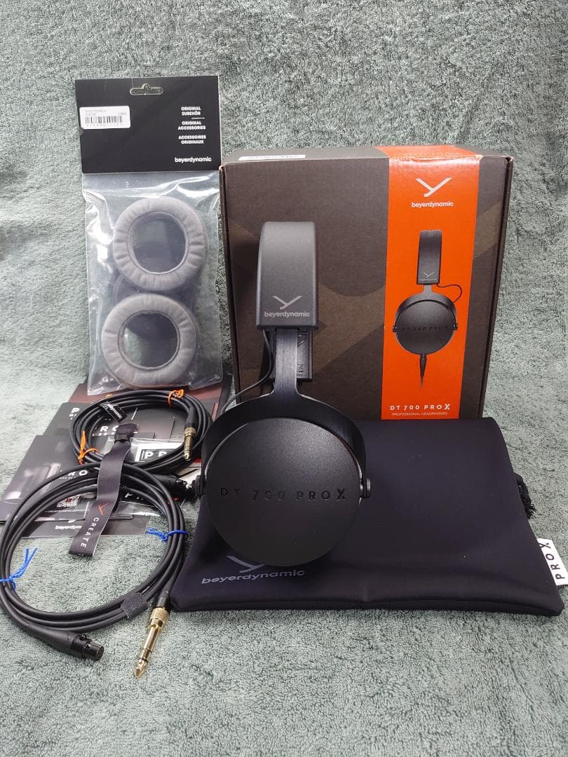 beyerdynamic DT 700 PRO X（交換用純正イヤーパッド付き）
