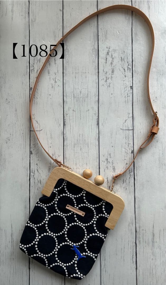 【1085】フォロワー600人突破感謝特別割引ミナペルホネンタンバリン木製がま口