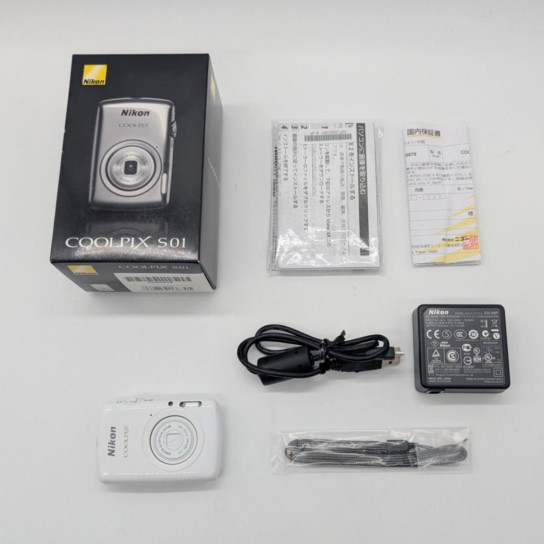 【極美品】Nikon COOLPIX S01 ホワイト