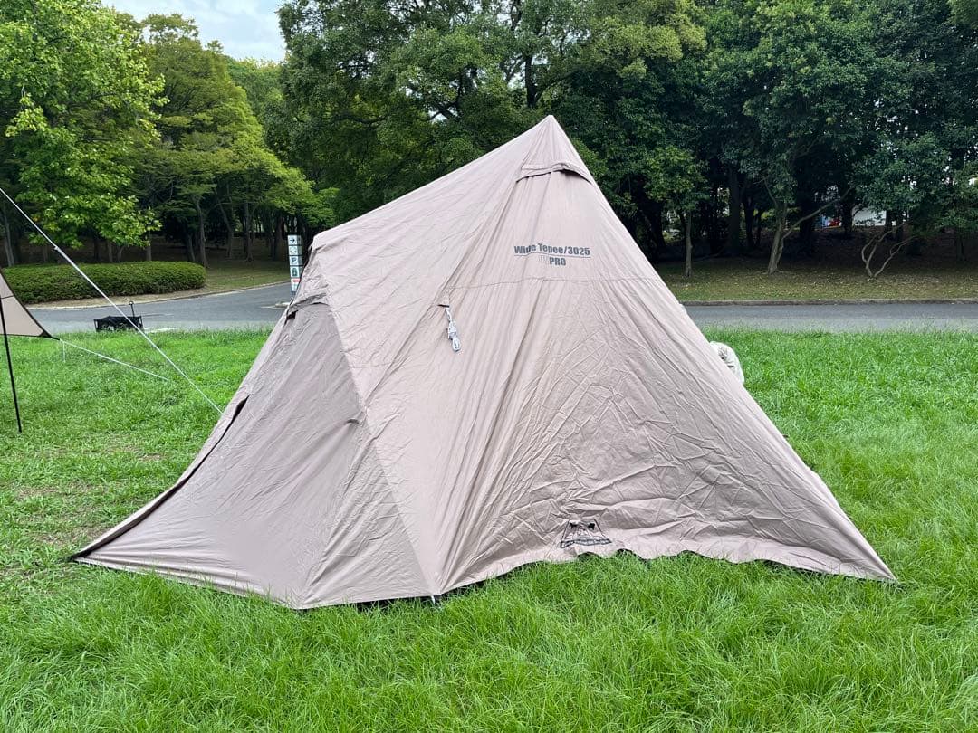 コールマン　ワイドティピーとヘキサタープ